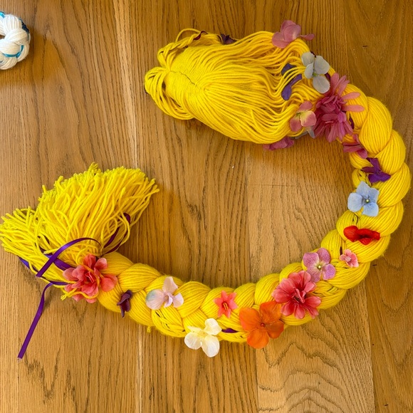 Ropunzel wig from Etsy - Picture 1 of 3